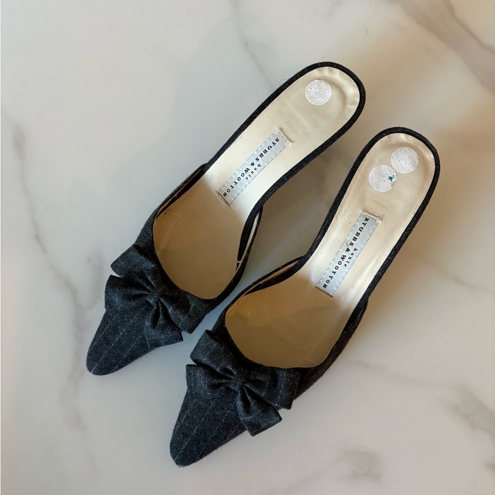 Stubbs and Wooton Vintage Kitten Heels (9.5)